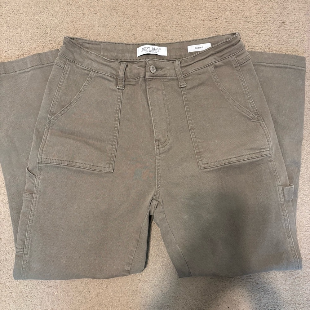 Women’s Judy Blue Olive Cargo Style Pants Slim Fit